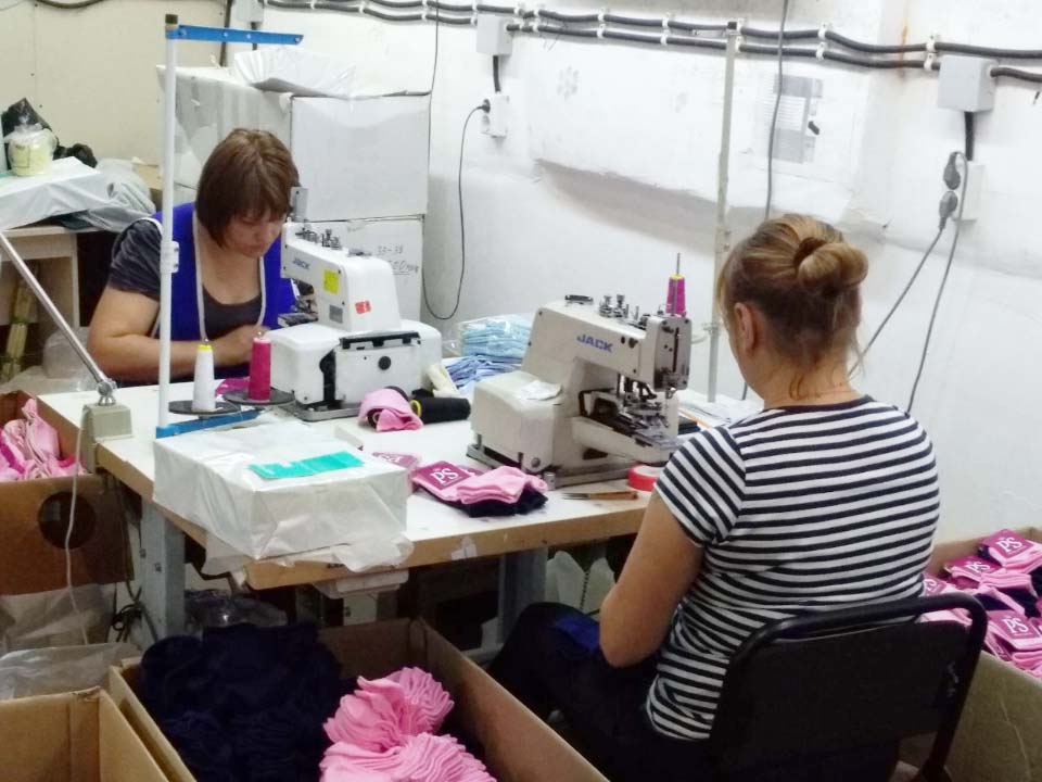 Виробничий процес на фабриці шкарпеток