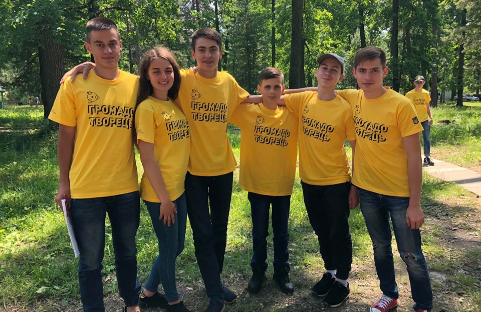 Учні Новомерчицького НВК створили історичний проект і виграли його реалізацію у таборі Підйом фонду 