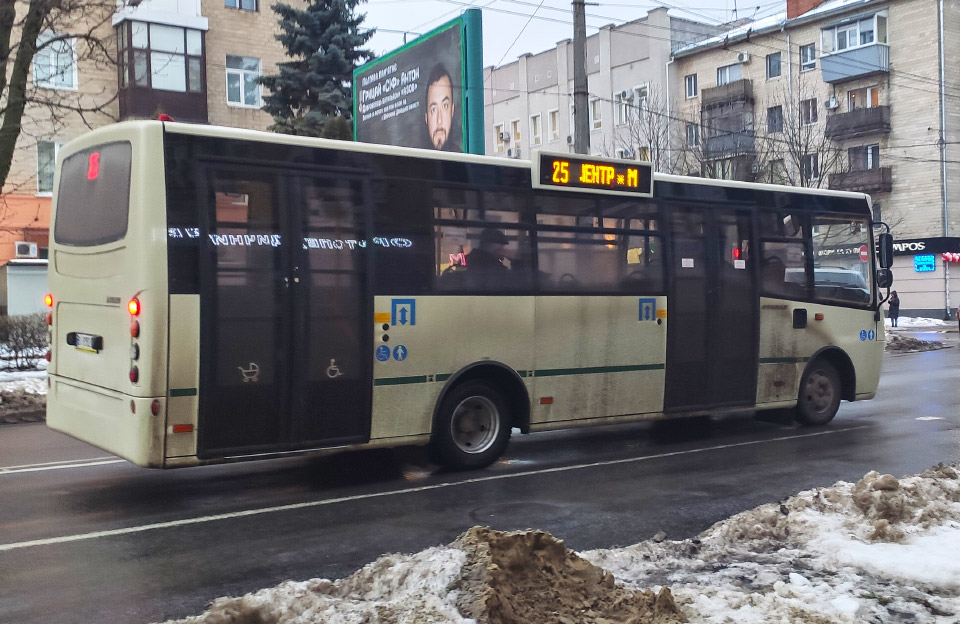 Автобус Ataman на маршруті № 25 «Центр — Огнівка»