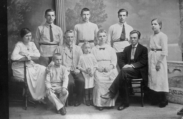 Родина Зерових. 1918 рік