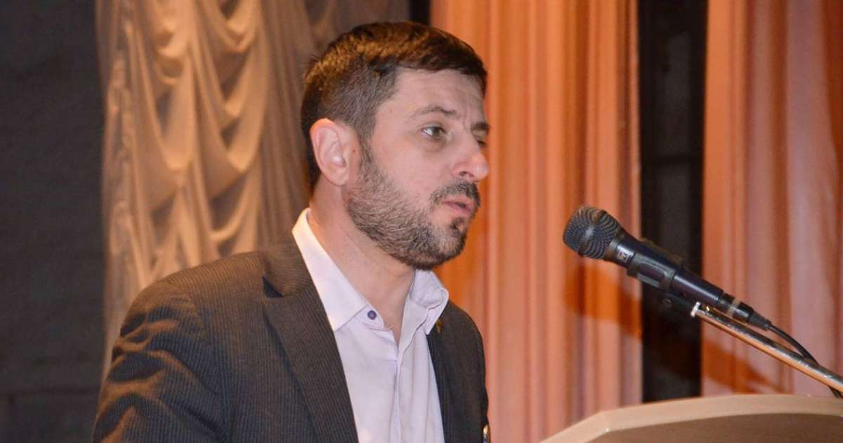 Депутати Карлівської міськради повторно проголосували за дострокове ...