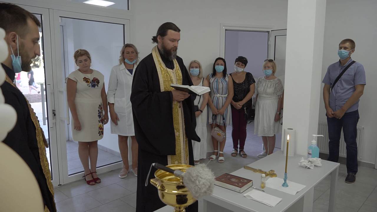 Приміщення амбулаторії освятив архієпископ Полтавський і Кременчуцький Федір