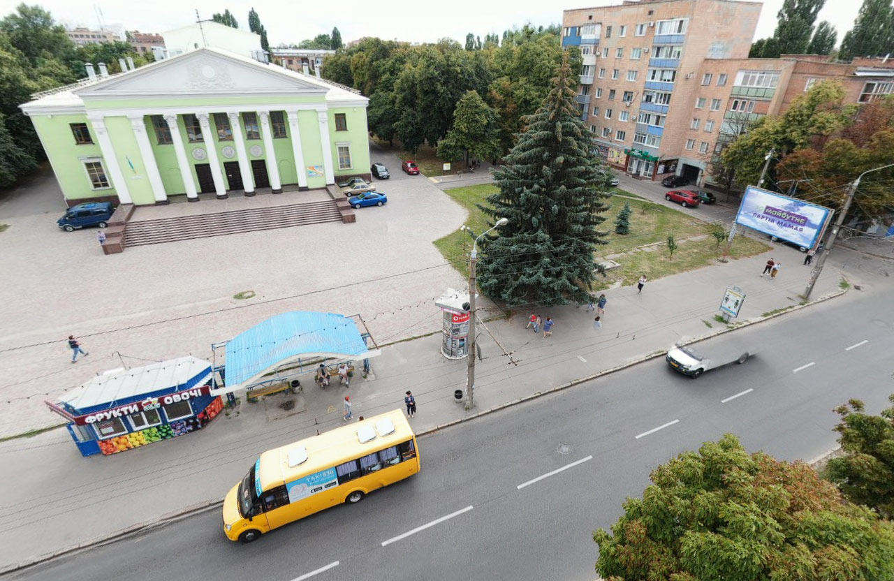 На галявині праворуч біля ОЦЕВУМу встановлять пам’ятник керівнику УНР Симону Петлюрі