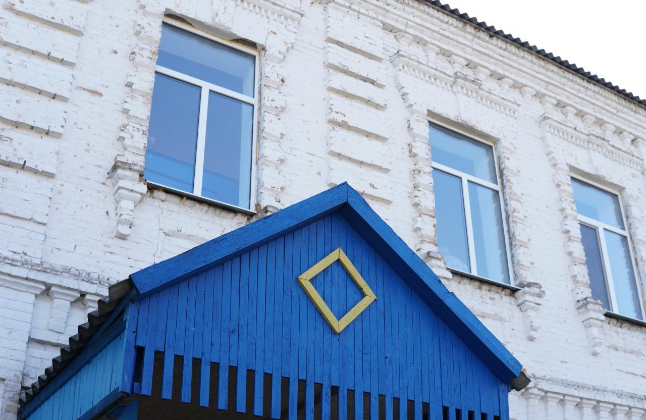 Нові вікна у Василівській школі