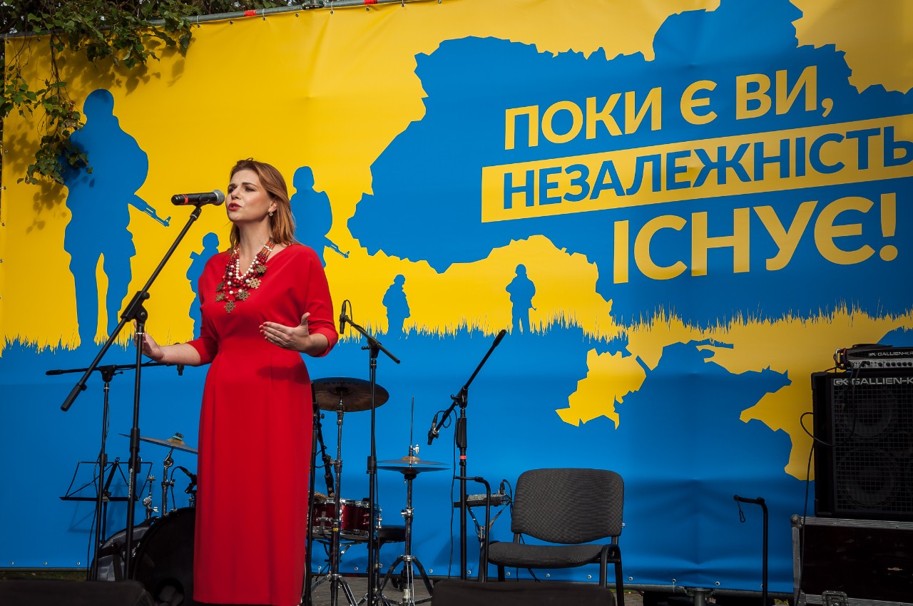 Яніна Барибіна на акції “Дякую захисникам України!”