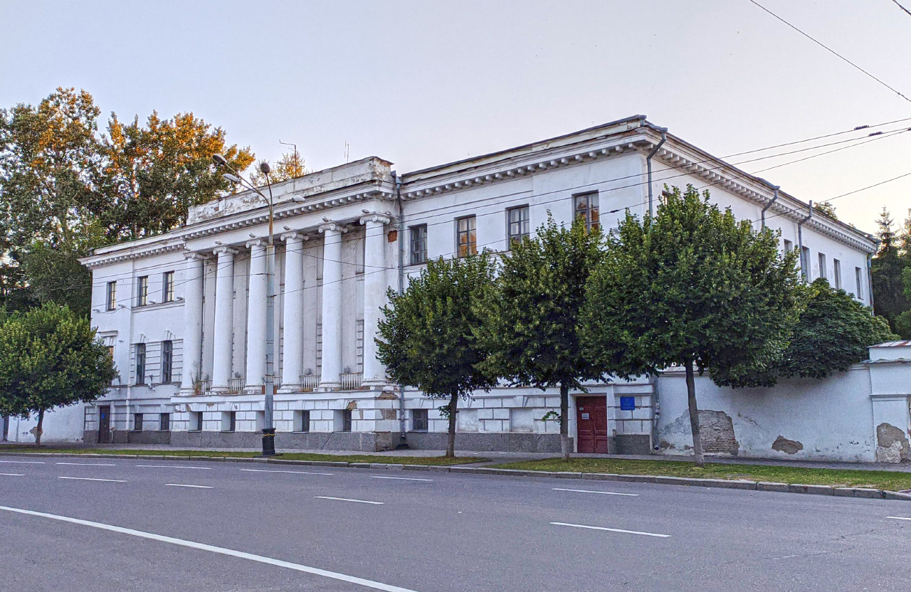 Історична будівля, у якій розміщується теруправління ДБР у м. Полтава