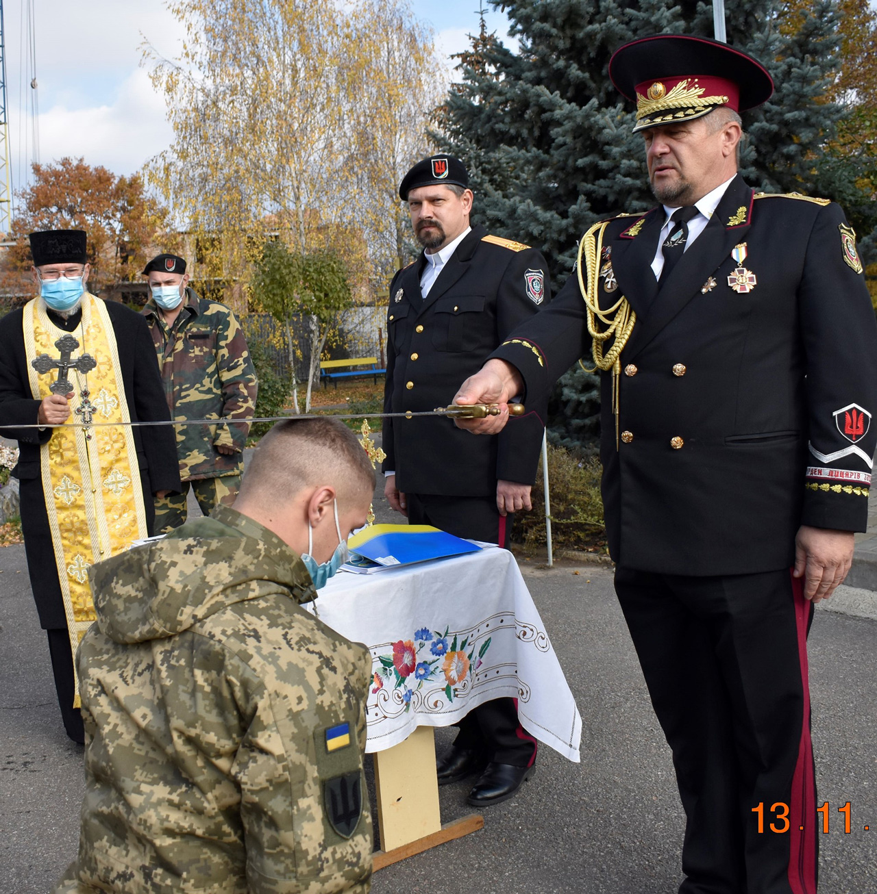Курсанта військоледжу посвячують у козаки