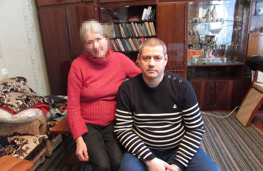 Олександр Назаренко разом з матір'ю Лідією Григорівною