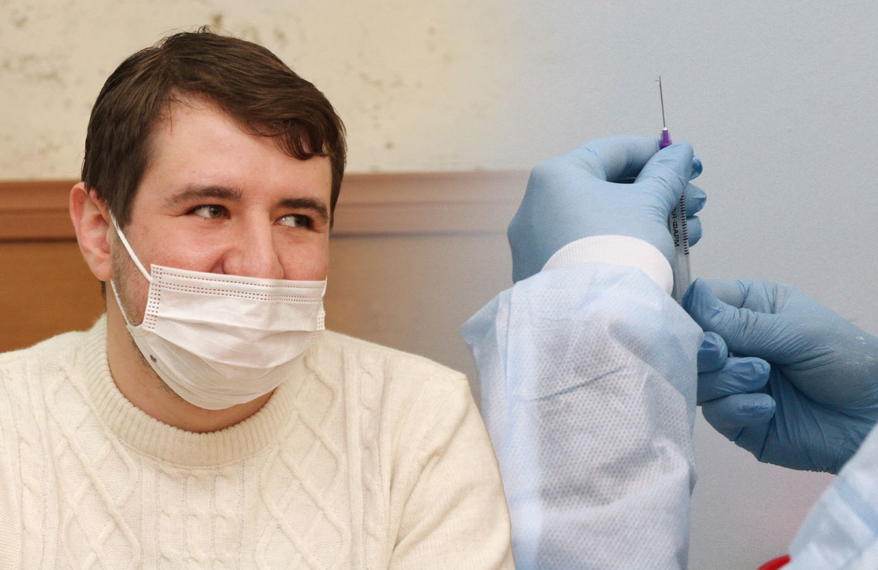 Перший вакцинований на Полтавщині — 26-річний лікар-інфекціоніст Роман Пономаренко