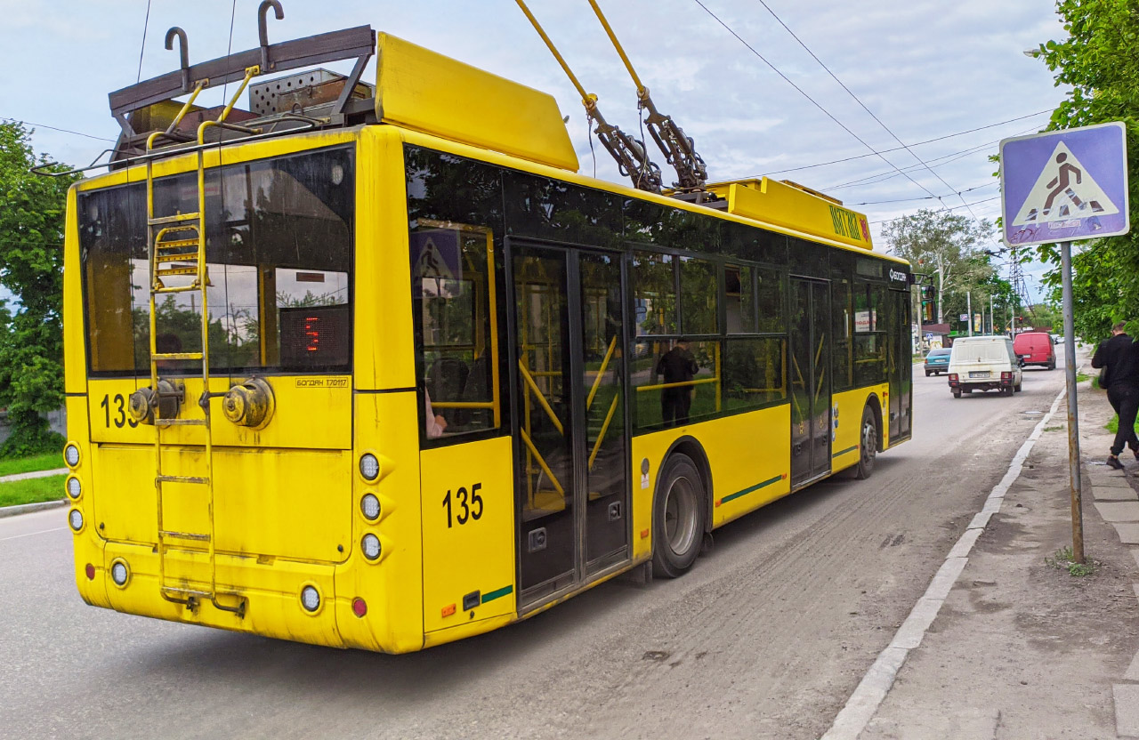 Тролейбус «Богдан» Т70117 з першої партії, придбаної за кредитні кошти