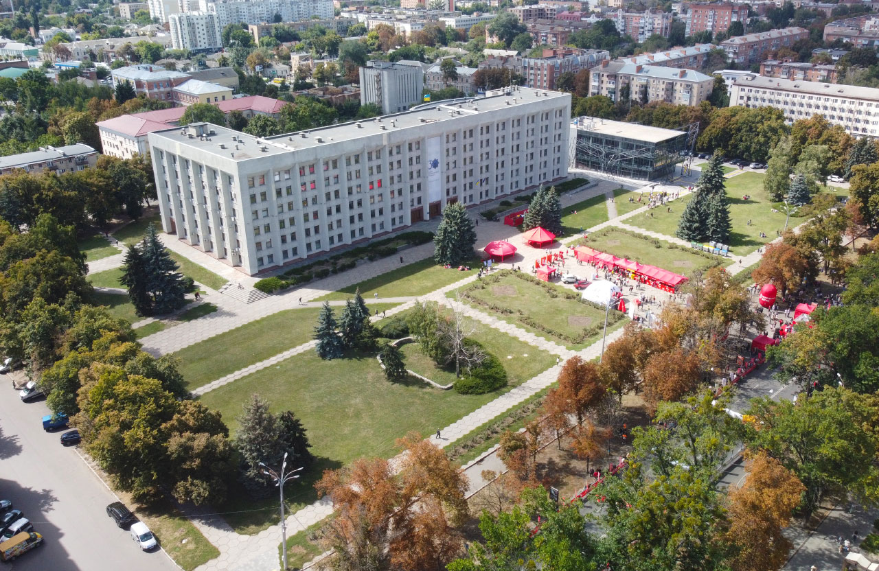 «Територія Майдану» — проект реконструкції площі перед Полтавською ОДА