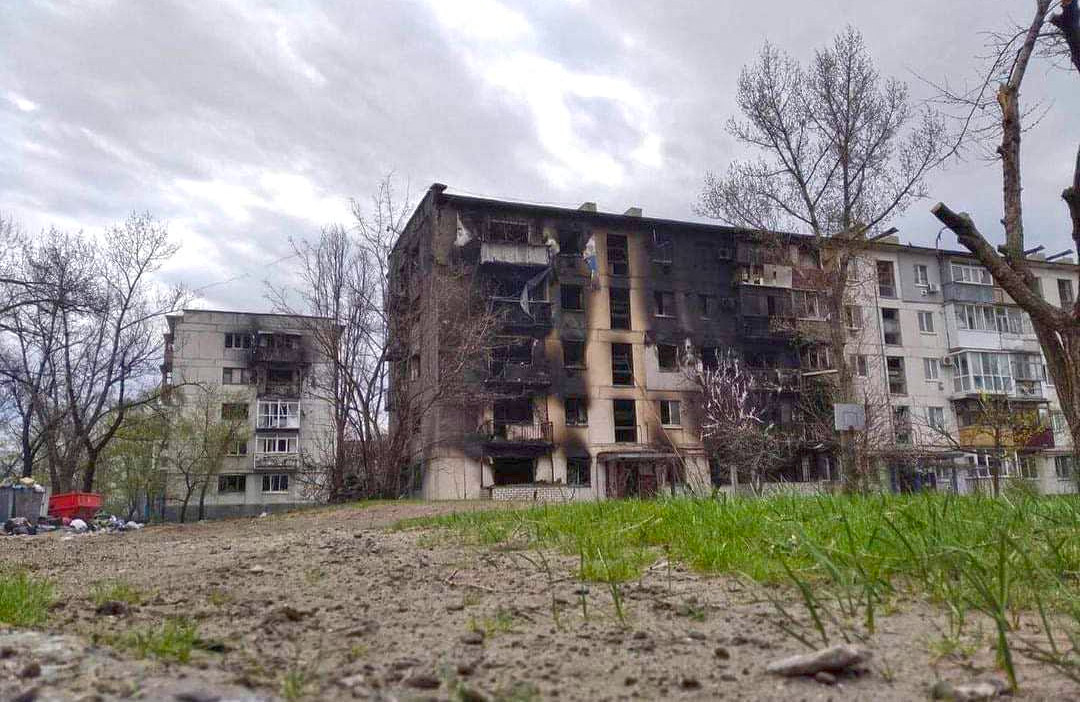 Зруйновані росіянами будинки у Кремінній на Луганщині