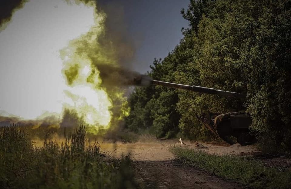 Танкісти 30 ОМБр наносять вогневе ураження по техніці та живій силі російської армії