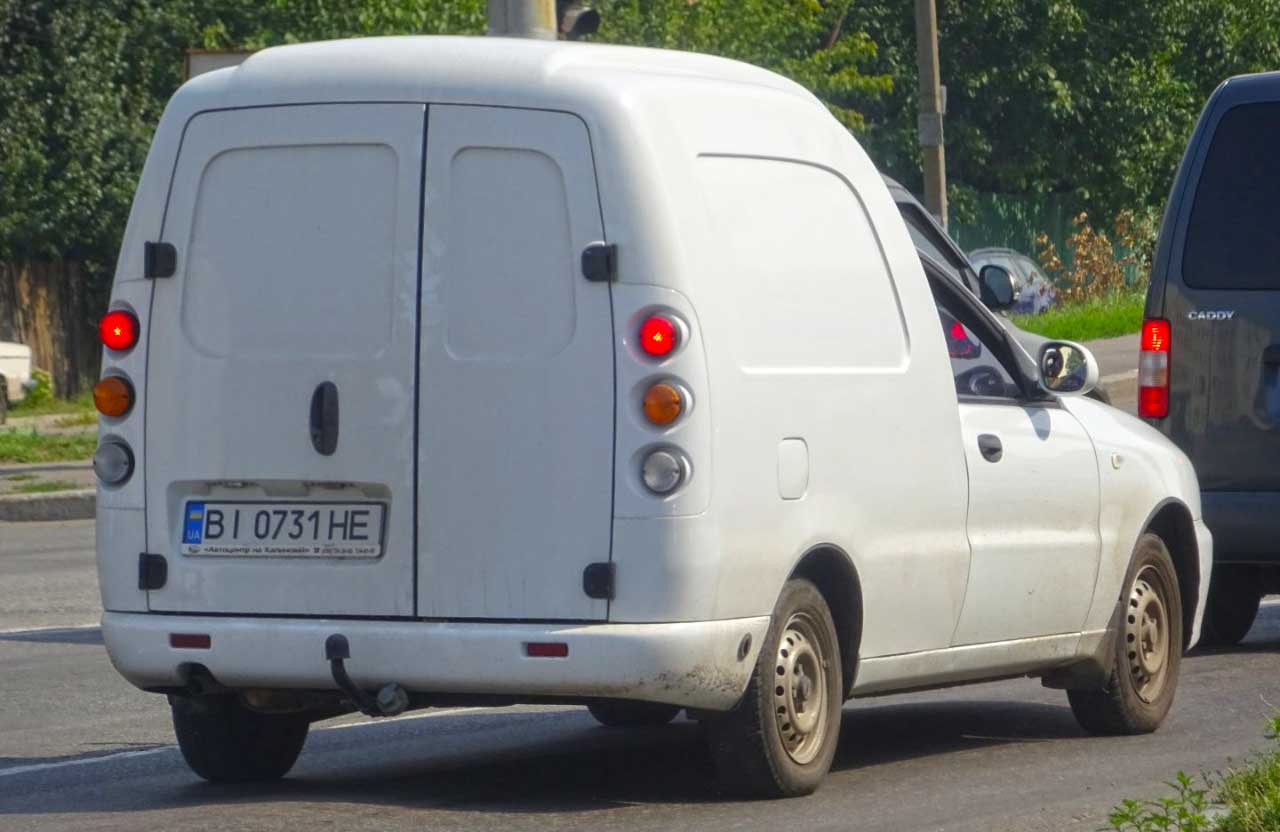 Один з фургонів, який орендує КП «Добробут Полтавської громади»