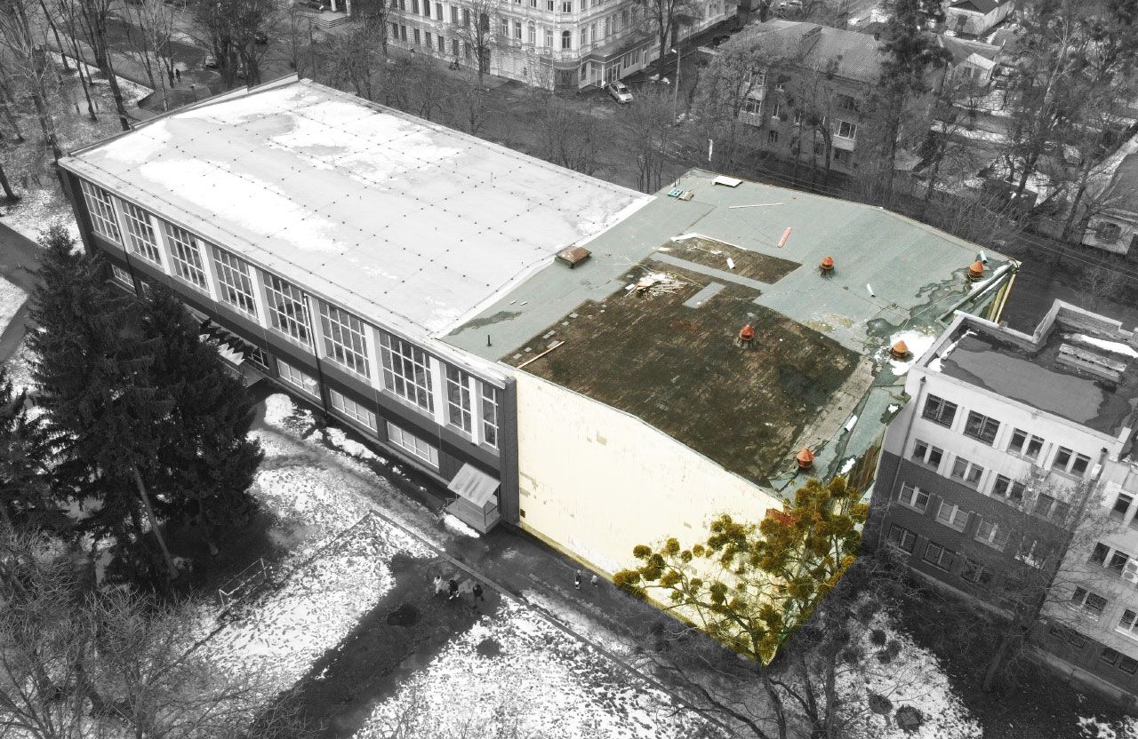 У Полтаві оголосили тендер на 18 млн грн з капремонту даху та фасаду непрацюючого басейну «Спартак»