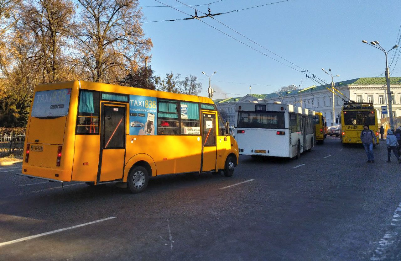 Транспортний відділ думає над використанням на маршрутах Полтави автобусів «середнього класу», можливо, з інших регіонів