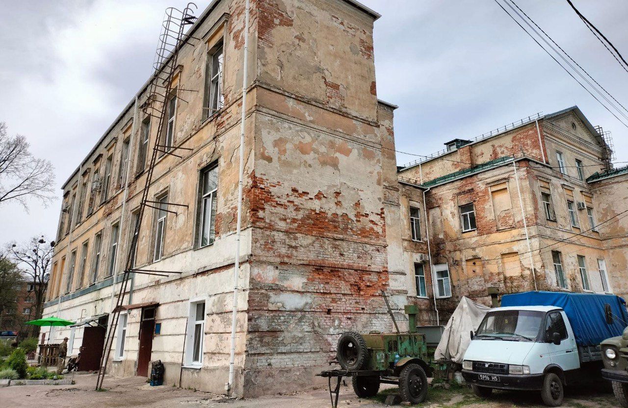 Будівля полтавського військового госпіталю