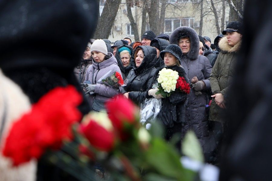 Полтава попрощалася з двома родинами, які загинули від ракетного удару росіян