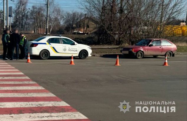 На вулиці Зіньківській легковик збив пенсіонерку — від травм потерпіла загинула в лікарні