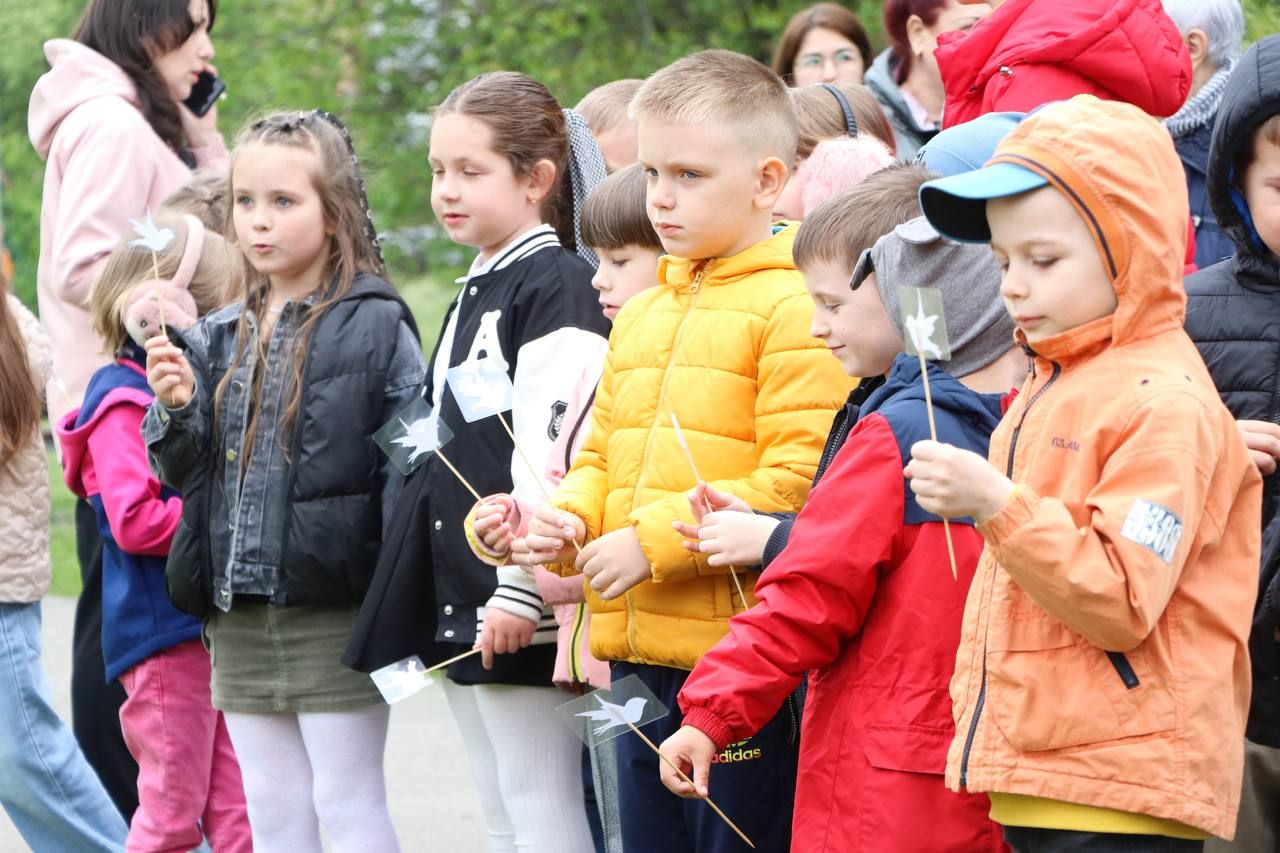 У Полтаві відкрили Алею Пам’яті на честь трьох дітей, загиблих від російської ракети