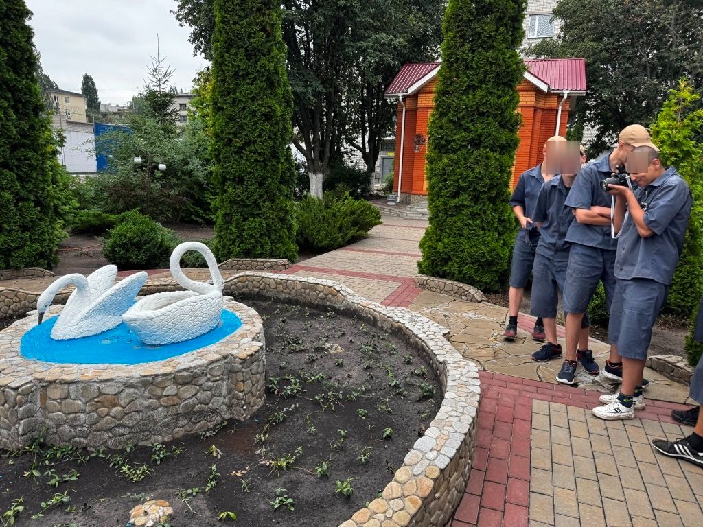 У Кременчуцькій виховній колонії стартував проєкт «Юні фотографи» для підлітків
