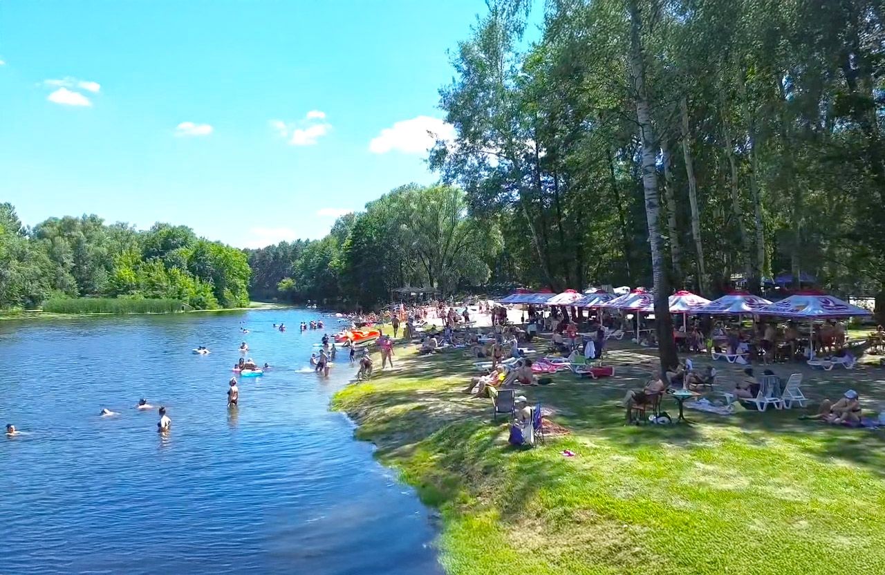 Пляж «Гаваї» у Полаві | Фото: instagram.com/hawaii_beach_poltava_ua