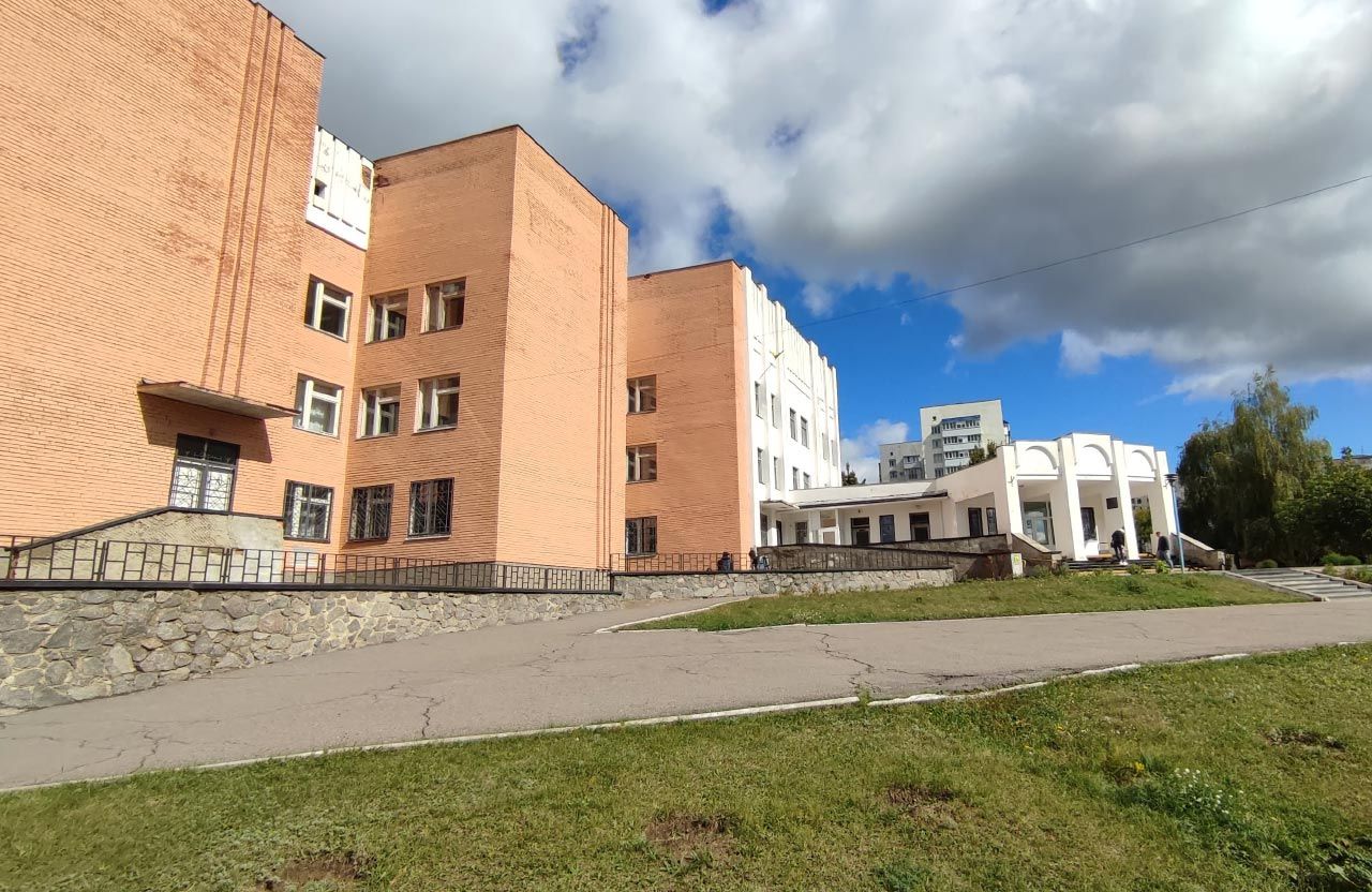 Дитяча поліклініка № 2 на Садах-2 у Полтаві