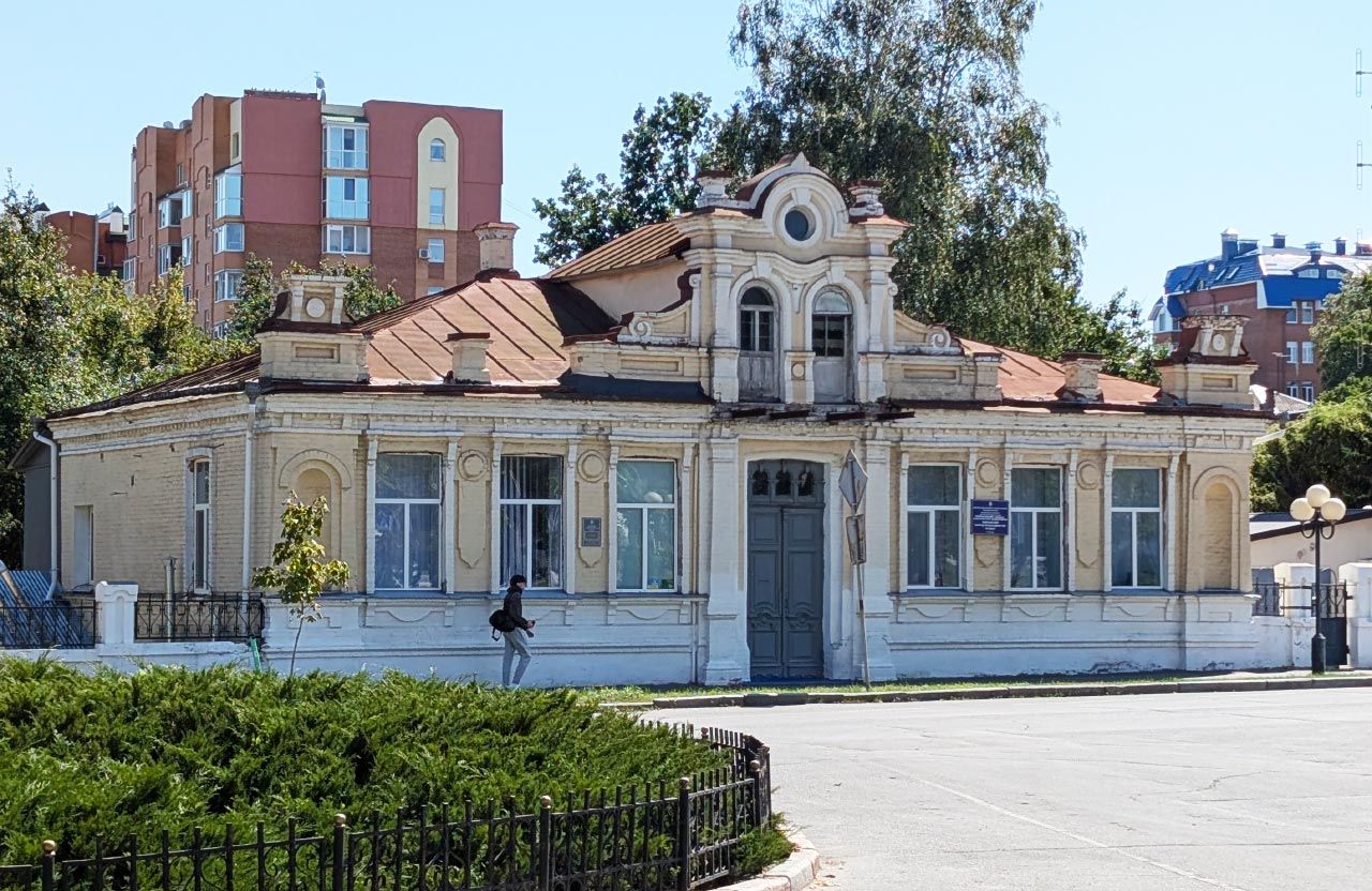 Історична будівля пасторату кірхи на вул. Європейській, 3 у Полтаві