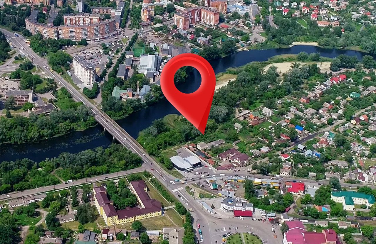 Колаж з відео Youtube-каналу «СЦЕНИ І ФРАГМЕНТИ»