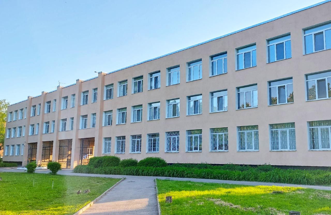 Ліцей № 29 на вулиці Алмазній у Полтаві