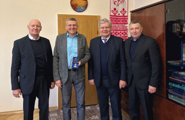 Викладач Полтавського педагогічного університету нагороджений Золотою медаллю «Ушинський К. Д.»