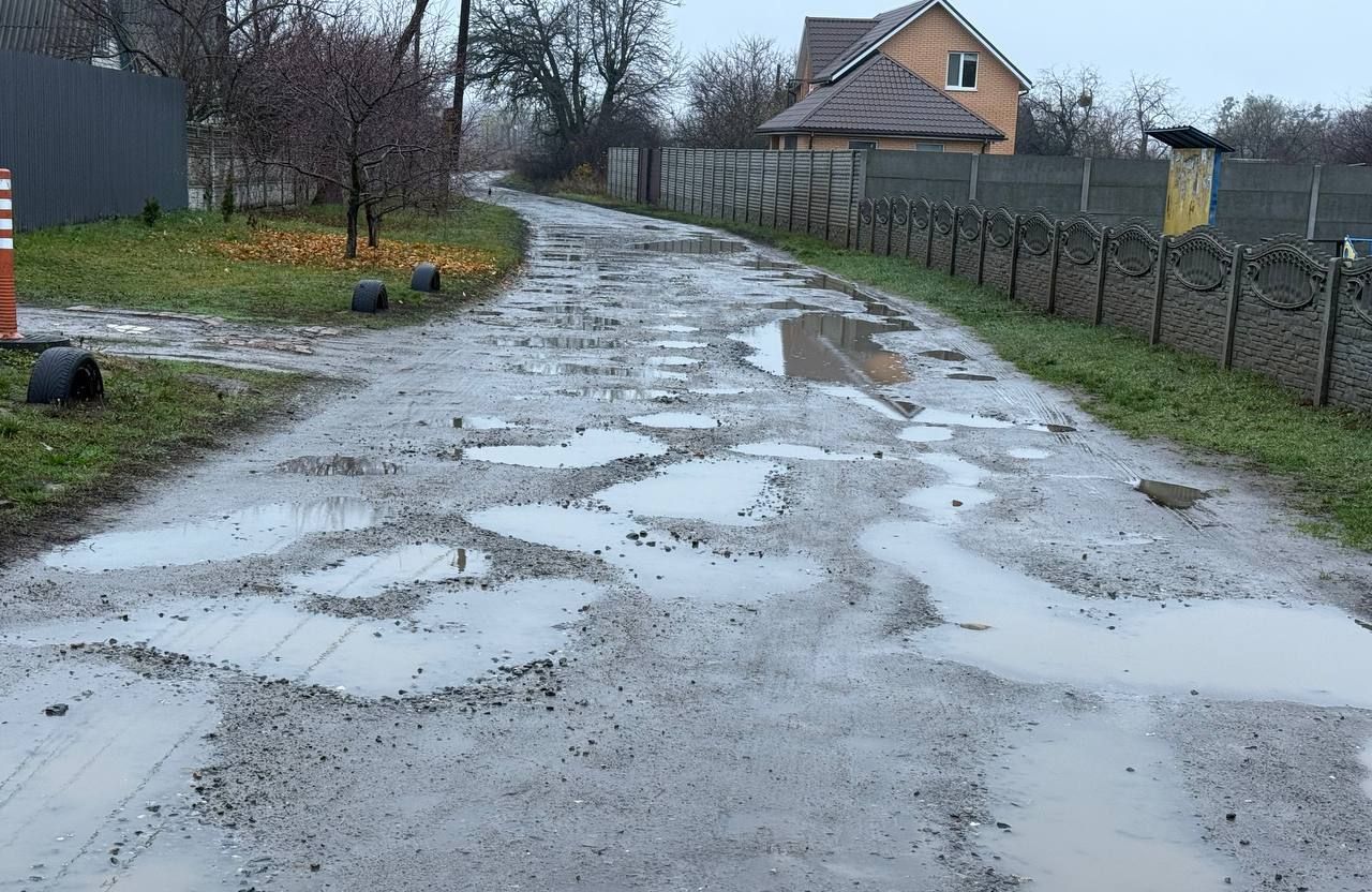 Дорога у селі Мильці Полтавської громади