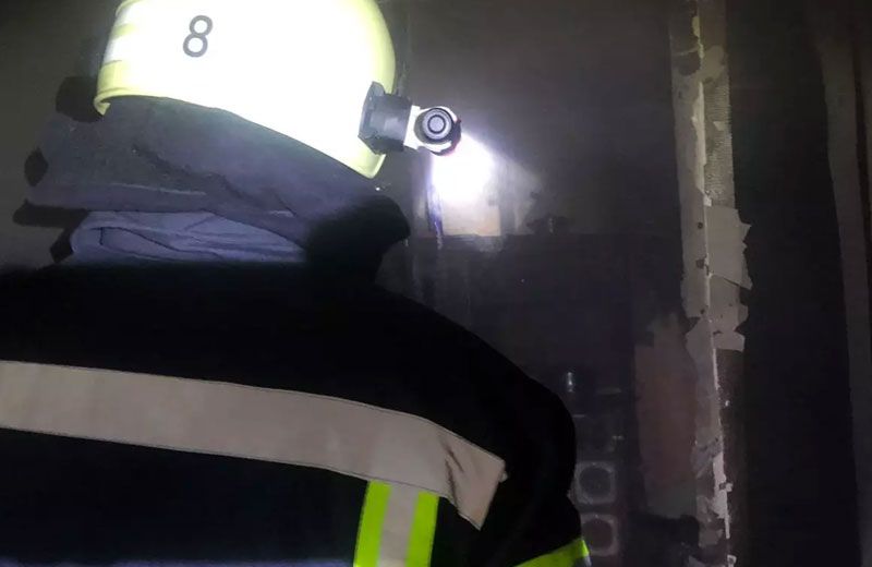 Внаслідок пожежі у багатоповерхівці на Леваді травмувалася людина