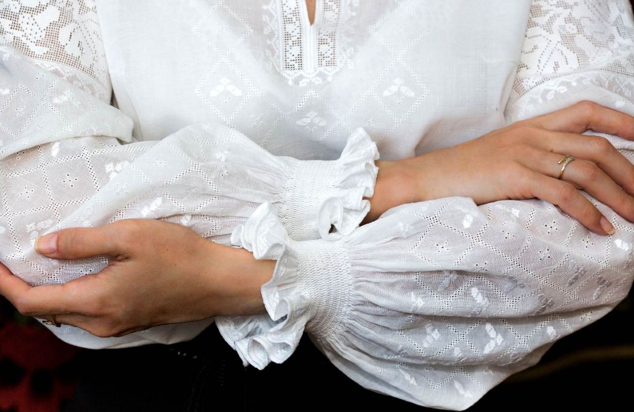 Решетилівська вишивка «білим по білому»