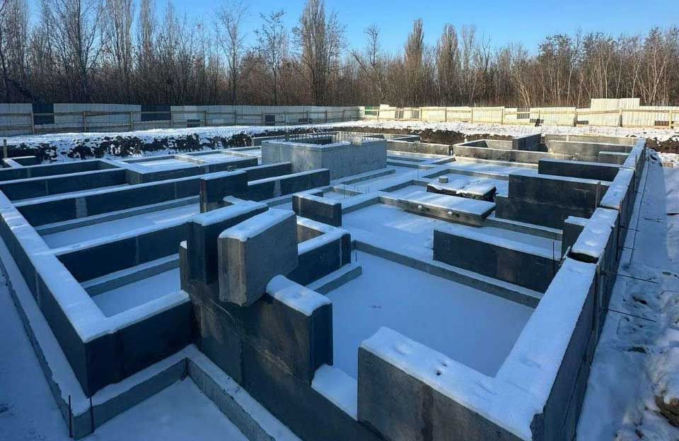 Соціальне житло на артскладах: у Полтаві завершують фундамент та планують добудову у 2026 році