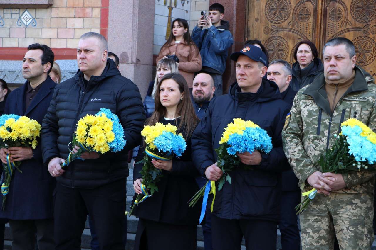 «Борітеся — поборете»: у Полтаві вшанували пам’ять Тараса Шевченка з нагоди 212-ї річниці від дня його народження