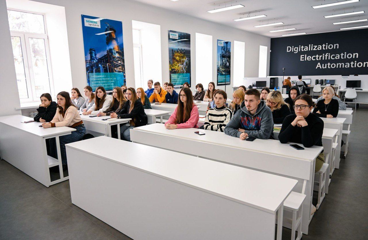 У Полтаві готують фахівців, які керують інформацією: як Полтавська політехніка формує професії цифрової епохи