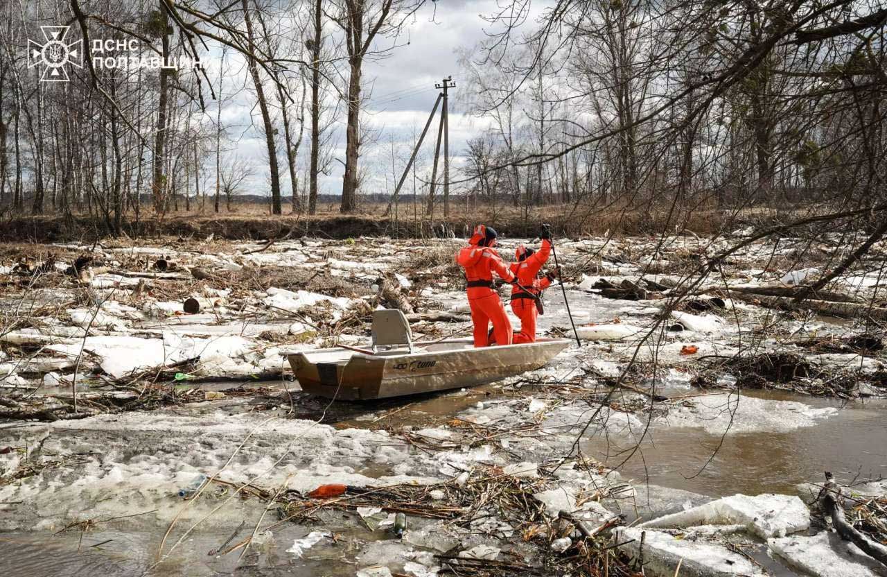 Крижаний затор біля Старих Санжар