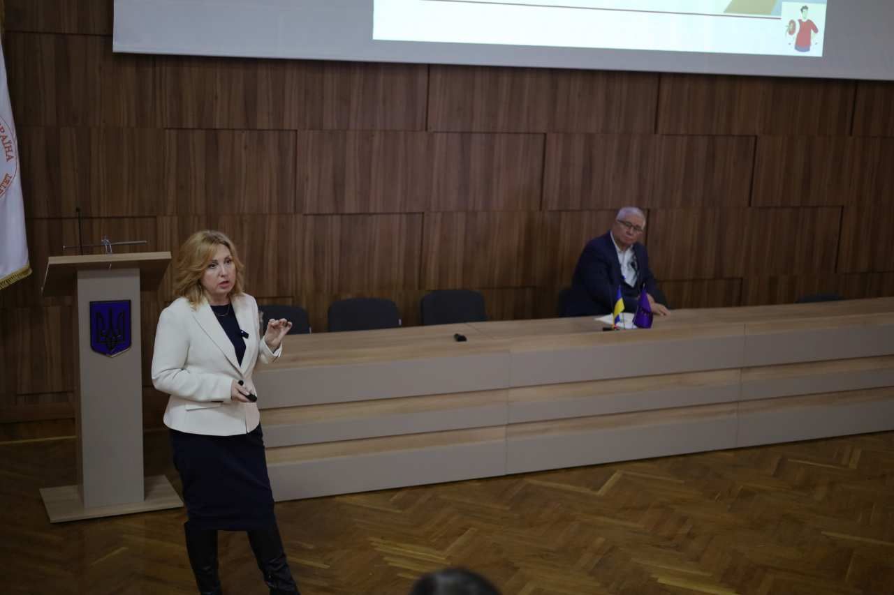 Навчально-наукова конференція до Всесвітнього дня нирок: здобувачі освіти ПДМУ спілкувалися з провідними нефрологами