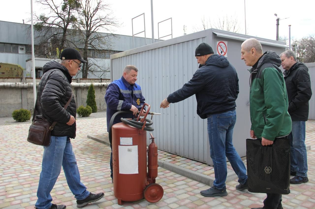 «Полтаватеплоенерго»: для працівників підприємства провели тренування з цивільного захисту
