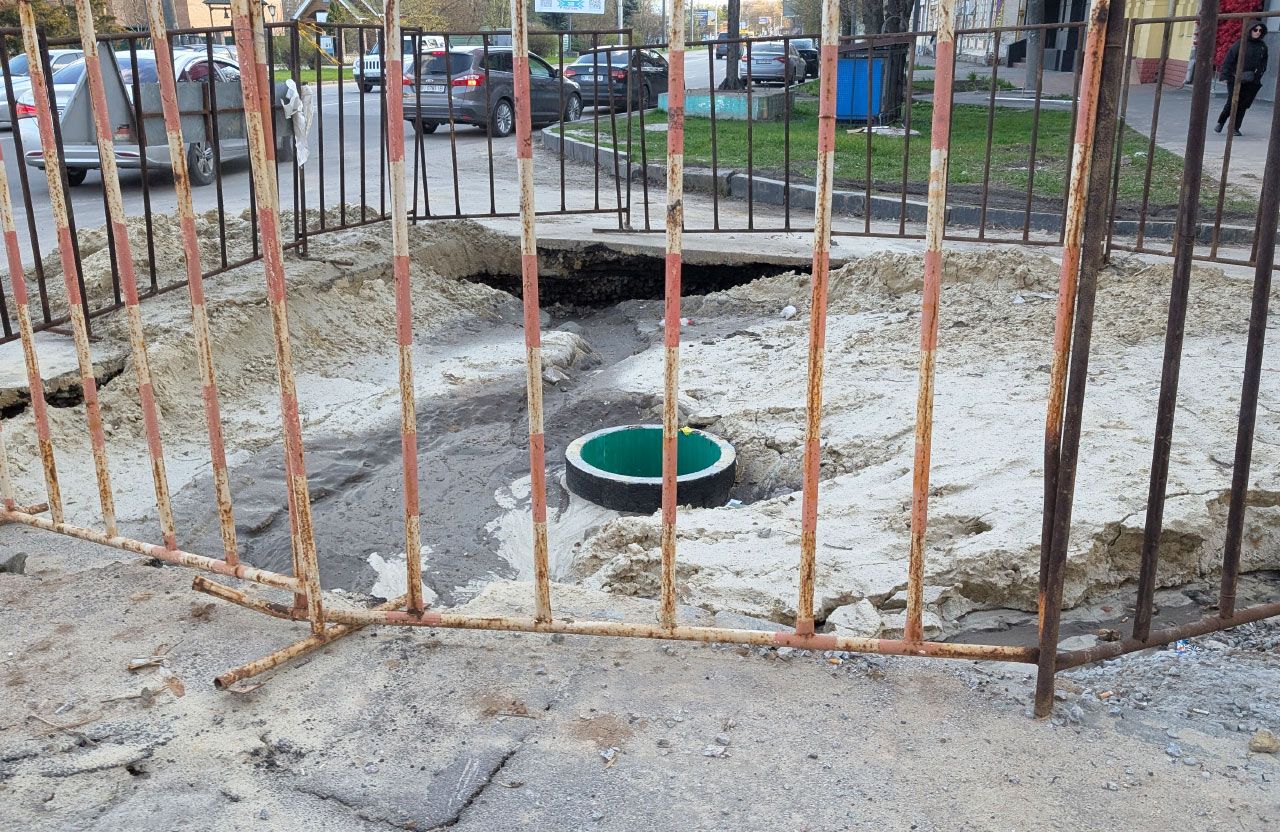 Роботи на перехресті вулиць Сінної та Капітана Володимира Кісельова