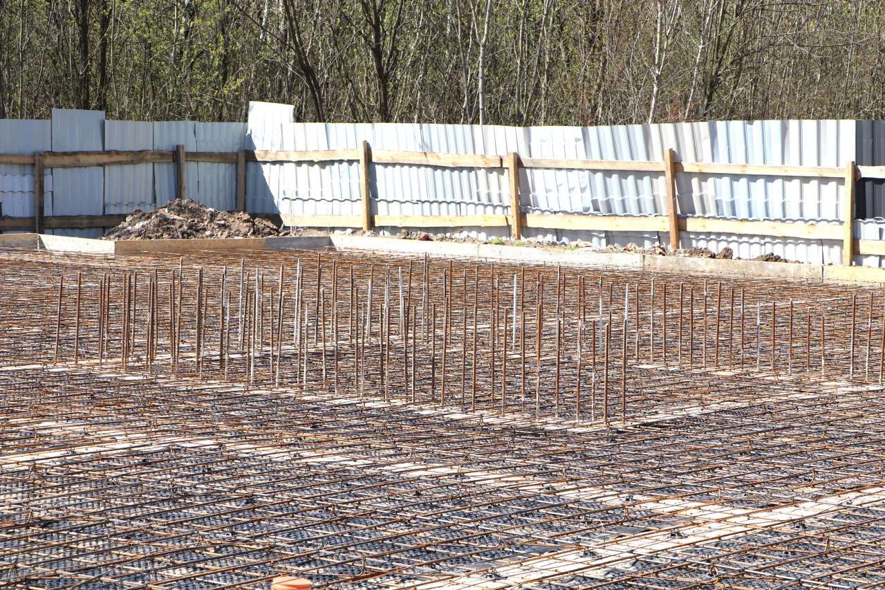 На артскладах у Полтаві завершили фундамент першого соціального будинку для переселенців