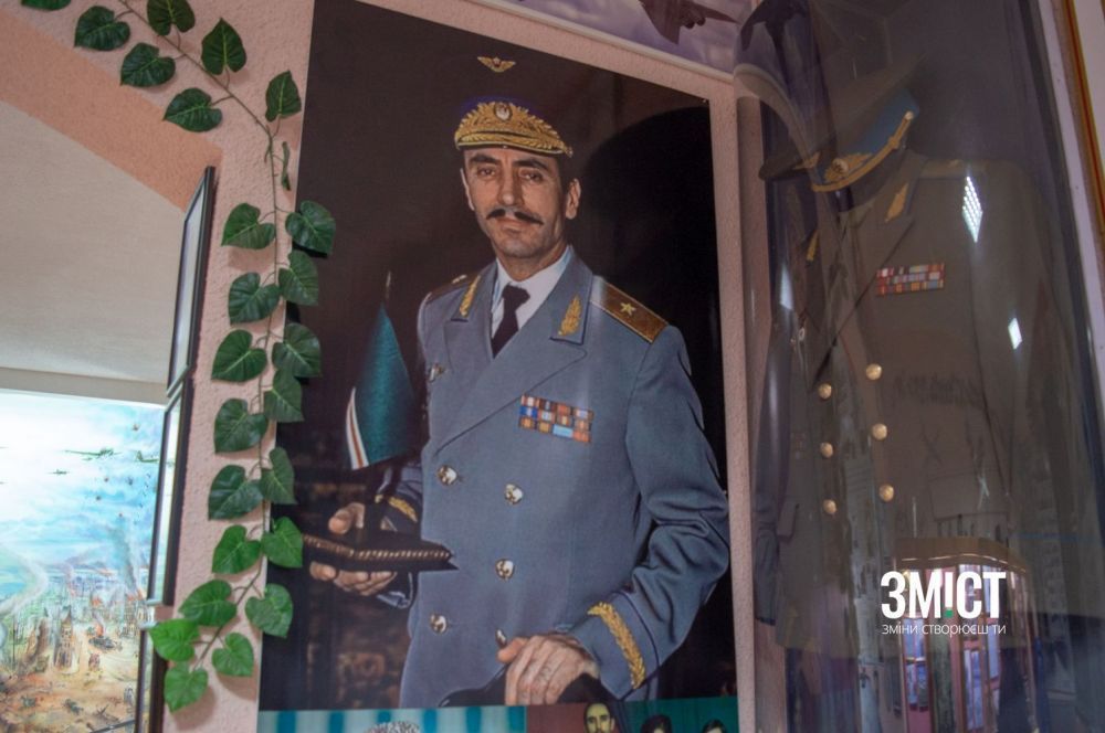 30-та річниця трагічної загибелі Джохара Дудаєва: у Полтавському музеї бомбардувальної авіації вшанували лідера вільної Ічкерії