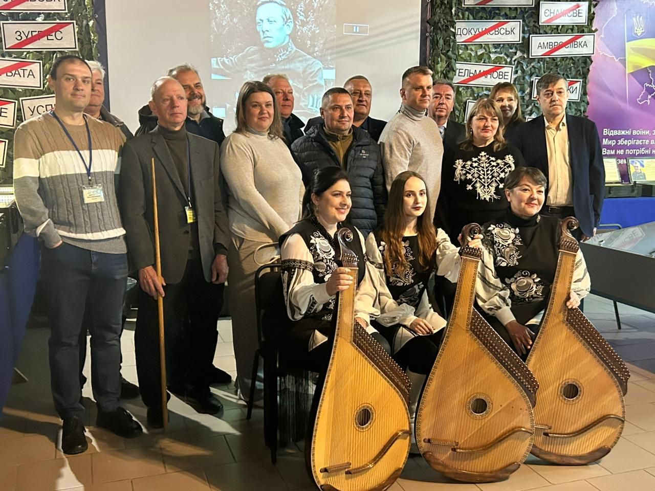 30-та річниця трагічної загибелі Джохара Дудаєва: у Полтавському музеї бомбардувальної авіації вшанували лідера вільної Ічкерії