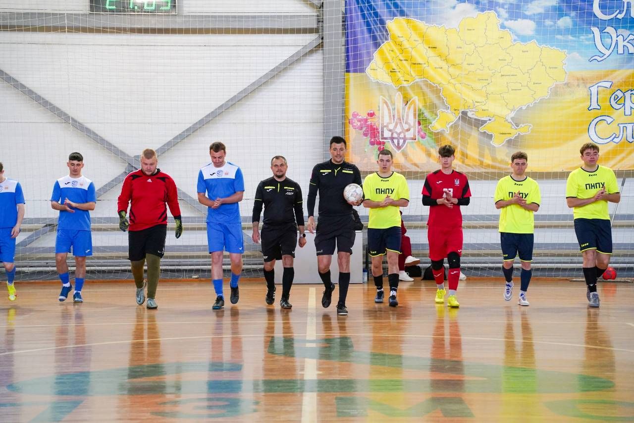Команда з футзалу Полтавського педагогічного університету — переможці обласного етапу «Пліч-о-пліч Всеукраїнські студентські ліги»