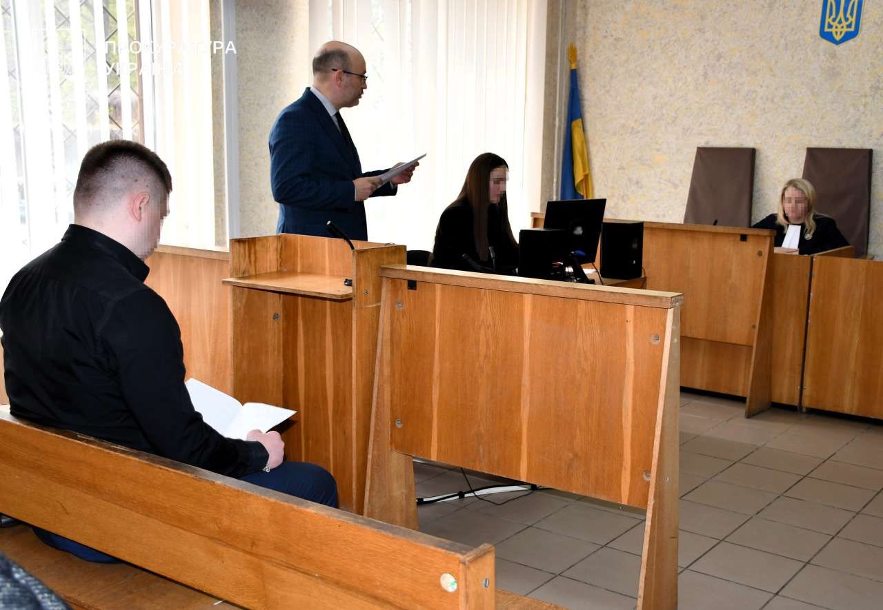 Зарізав, спалив та закопав: на Полтавщині батька підозрюють у жорстокому вбивстві 3-річного сина через ревнощі