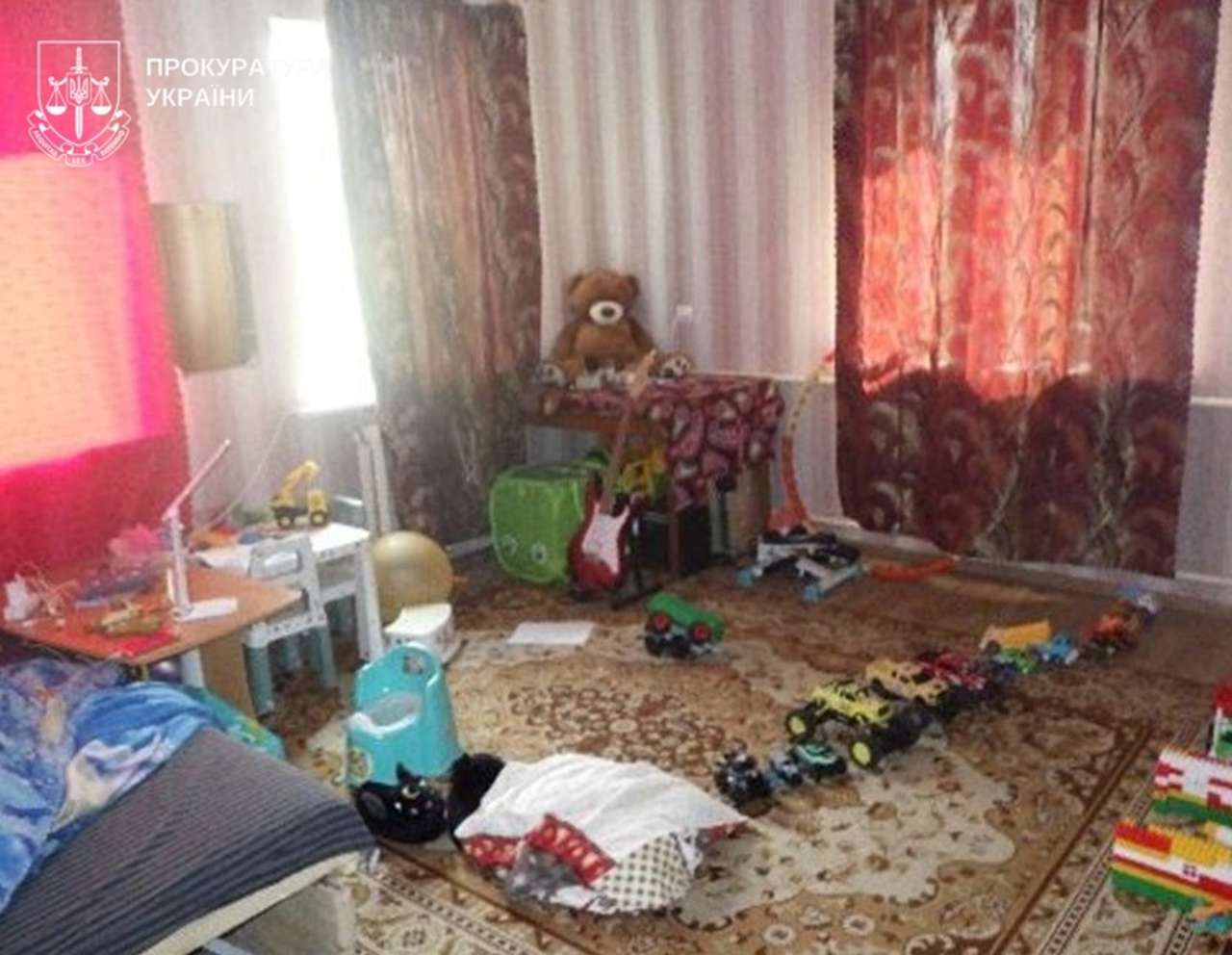 Зарізав, спалив та закопав: на Полтавщині батька підозрюють у жорстокому вбивстві 3-річного сина через ревнощі