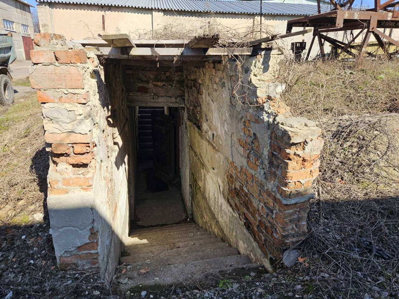 Фонд держмайна продає колишнє укриття меблевого комбінату у Полтаві