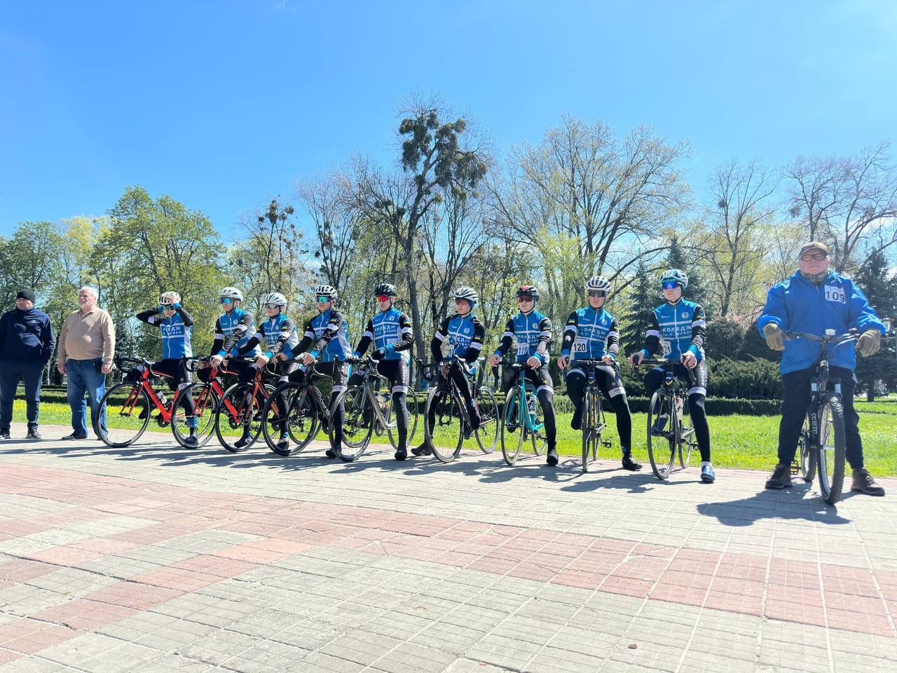 Пархоменко Валерій: у Полтаві провели велозаїзд на підтримку ЗСУ