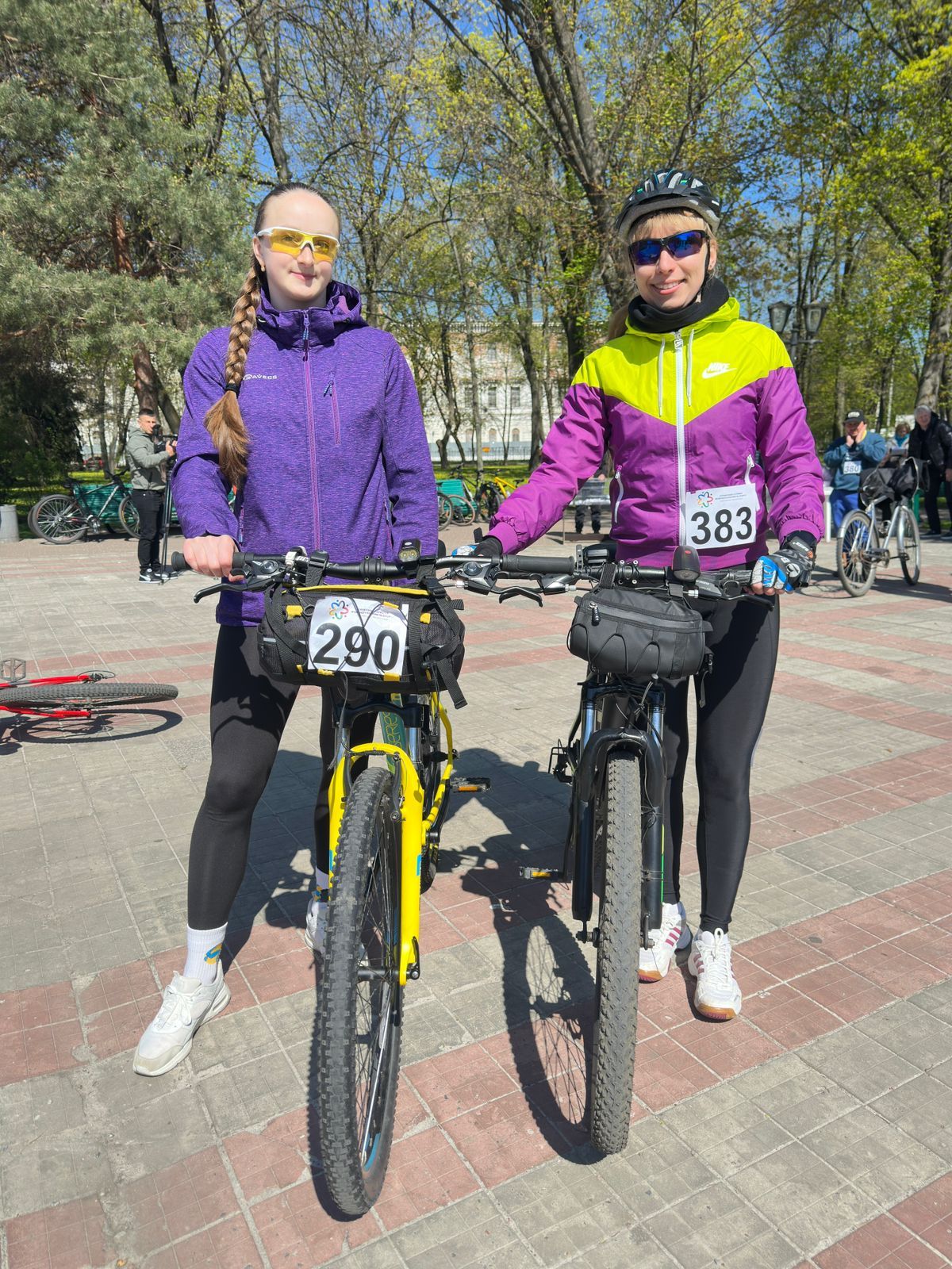 Пархоменко Валерій: у Полтаві провели велозаїзд на підтримку ЗСУ